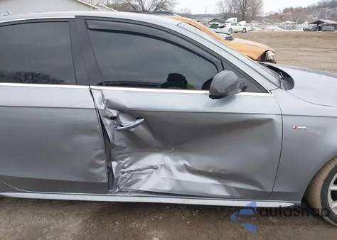 2016 Audi A4 2.0T Premium z USA, uszkodzony, nr VIN WAUFFAFLXGA005840